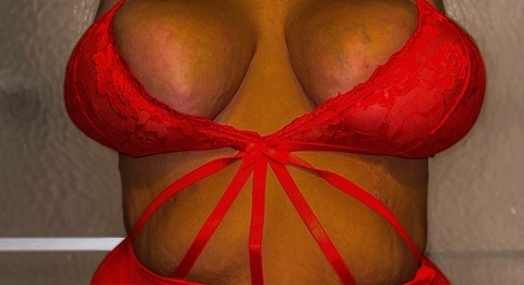 taaayyy2022 onlyfans leaked picture 2