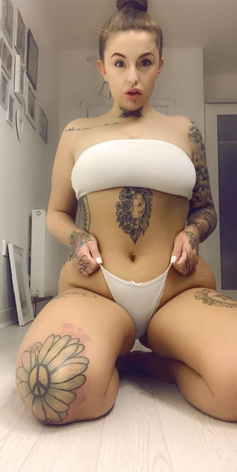 tattsandtoes onlyfans leaked picture 2