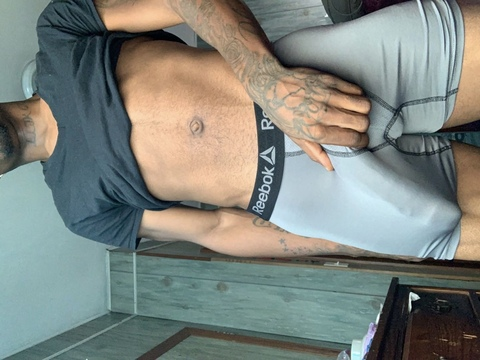 thefreakyloverz onlyfans leaked picture 2