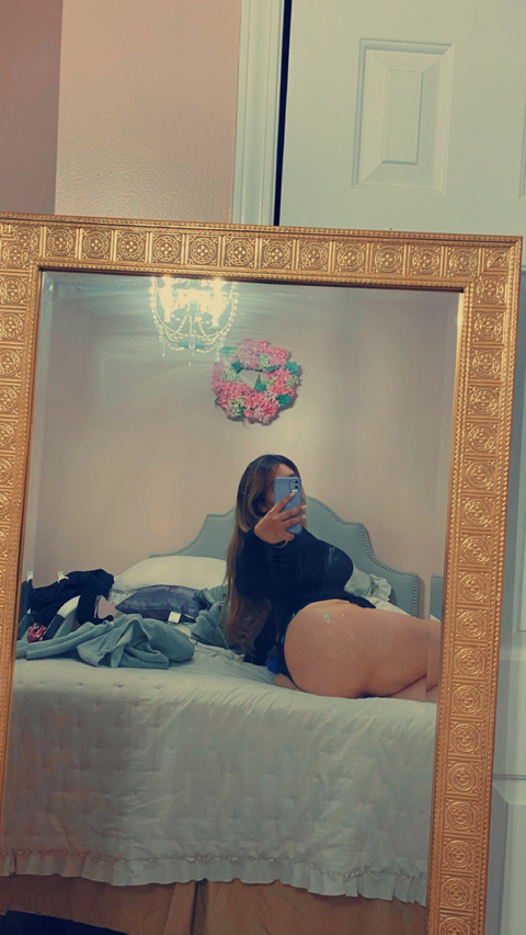 thicccynn onlyfans leaked picture 2