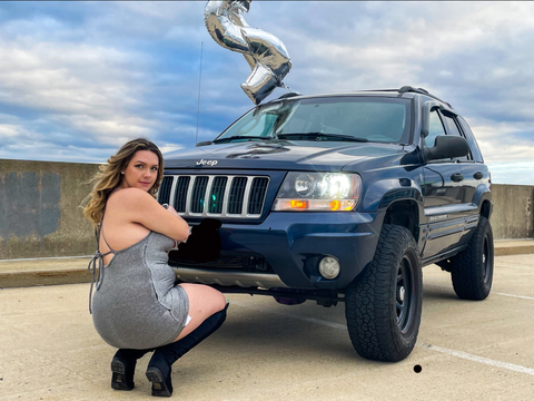 toplessjeepgirl onlyfans leaked picture 2