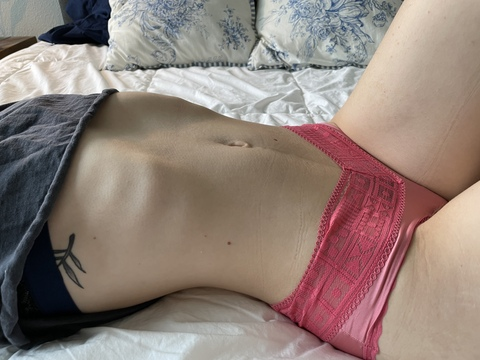 vacant_violet_x onlyfans leaked picture 2