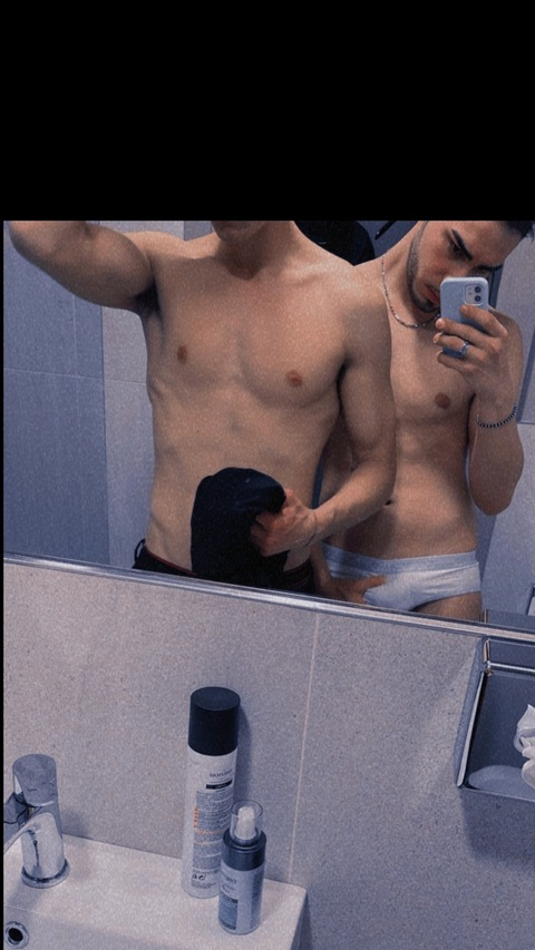 xxxandrxxx onlyfans leaked picture 2